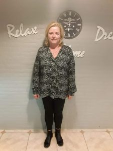 Miranda van der Putten voor foto
